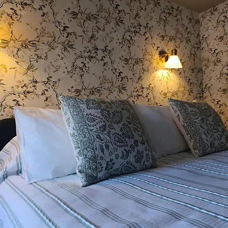 Townhouse - Boutique